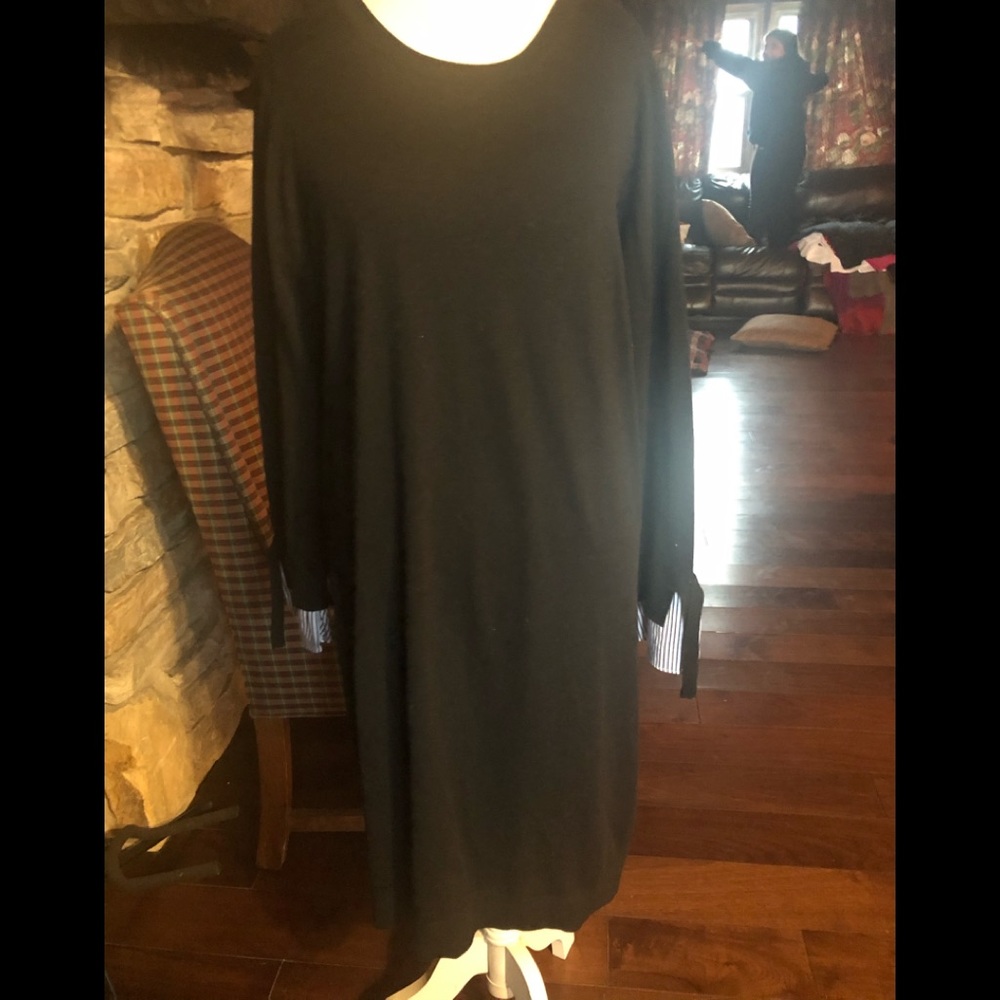 NEW w/out tags navy sweater dress.